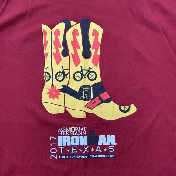 2017 Memorial Hermann Texas Ironman Finisher Shirt Mens Red Medium Short Sleeve - Picture 1 of 9